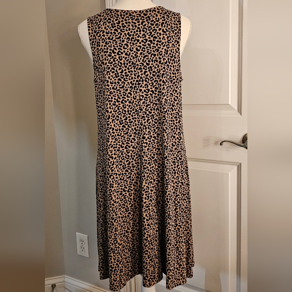 Old Navy Leopard Print Swing Dress size Large - Picture 2 of 7